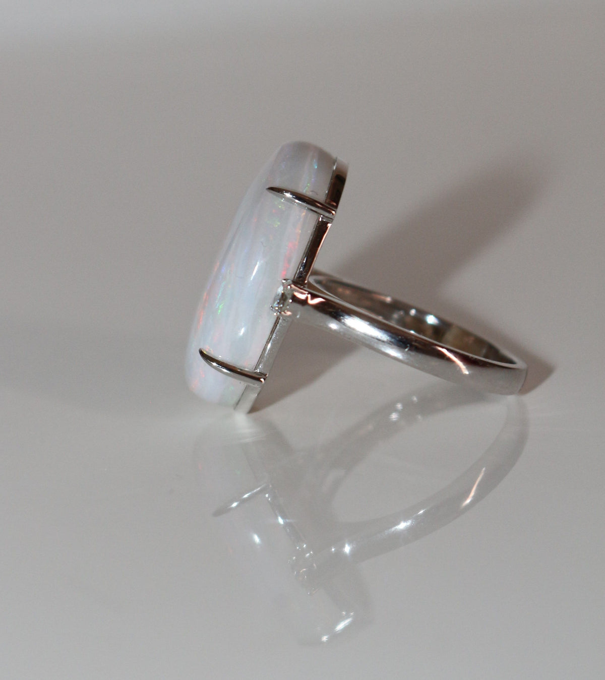 Bague Opale Blanche d’Australie