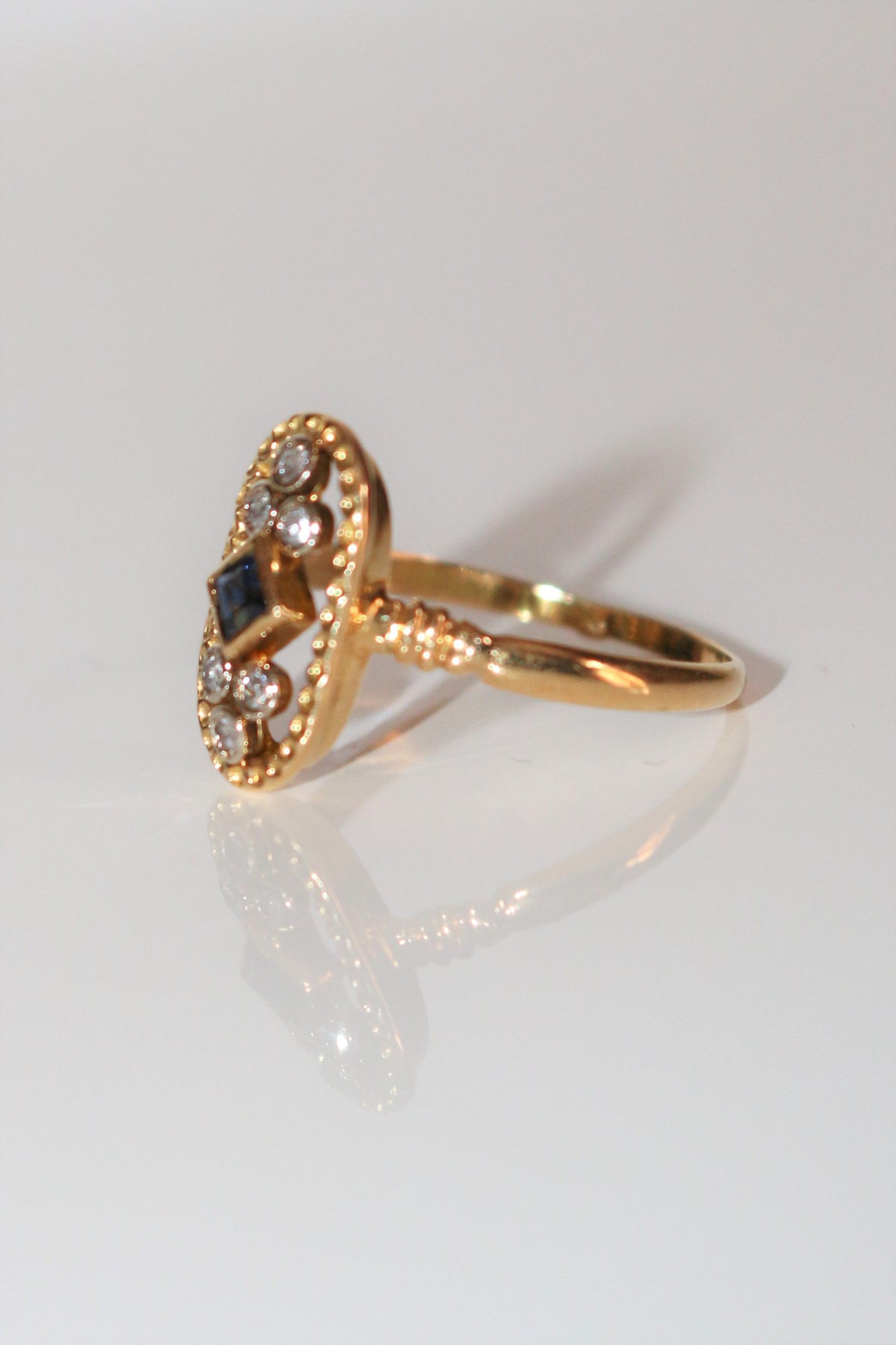 Bague Ovale Ajouré Saphir