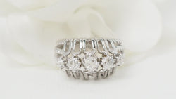 Bague Art Déco en or blanc et platine, diamants