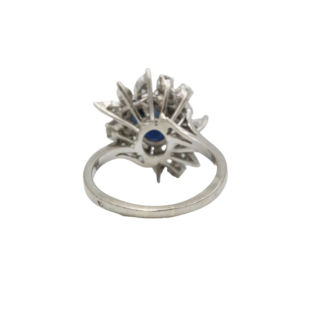 Bague Cocktail en or blanc, saphir et diamants