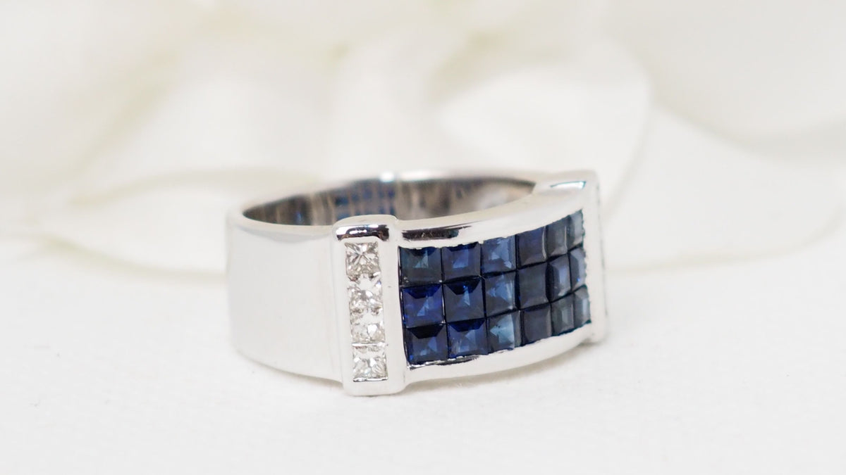 Bague bandeau en or blanc, saphirs et diamants