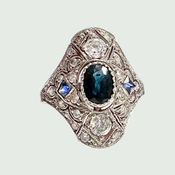 SORTIJA de PLATINO ESTILO ART DECO con ZAFIRO y DIAMANTES