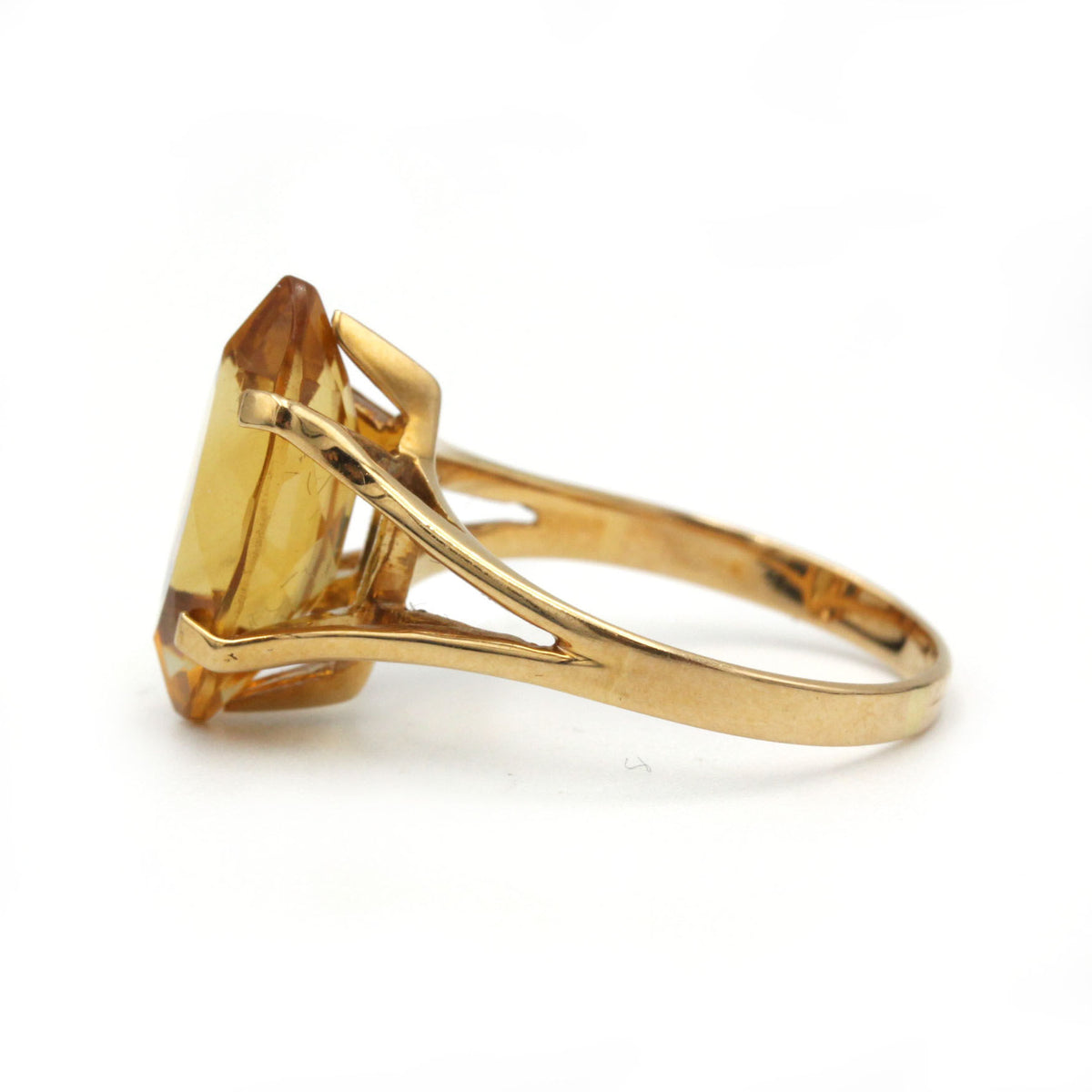 Bague - Or jaune et citrine