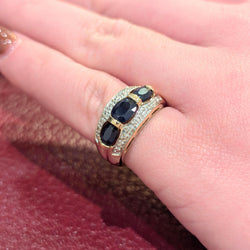 Bague bandeau or jaune diamants et saphirs