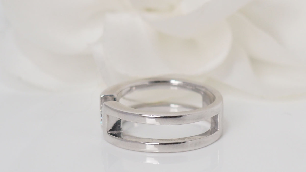 Bague en or blanc et diamant