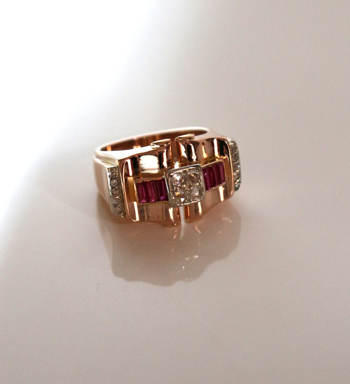 Bague Tank rubis diamants
