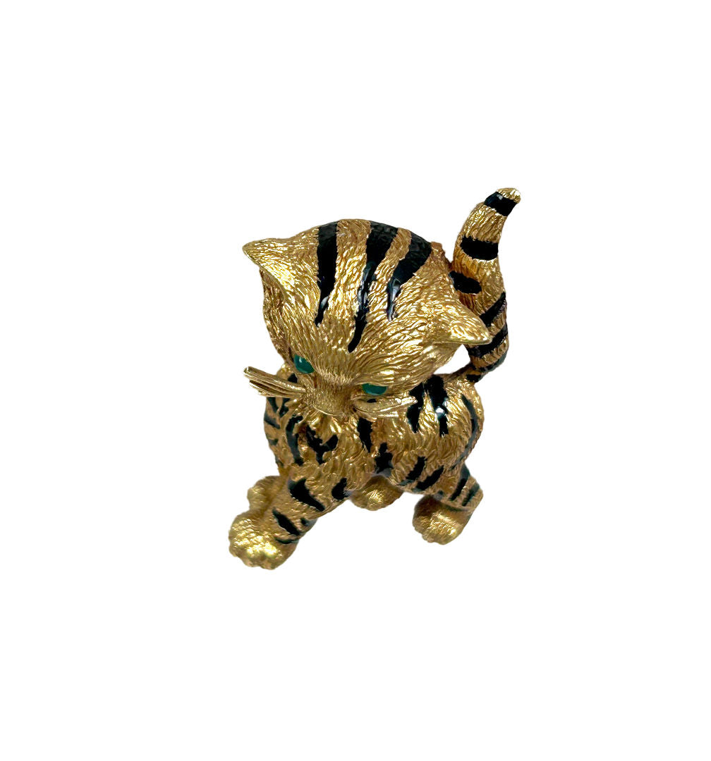 Broche VAN CLEEF & ARPELS "Chaton Malin", par GEORGES LENFANT, en or jaune, émail noir et chrysoprases