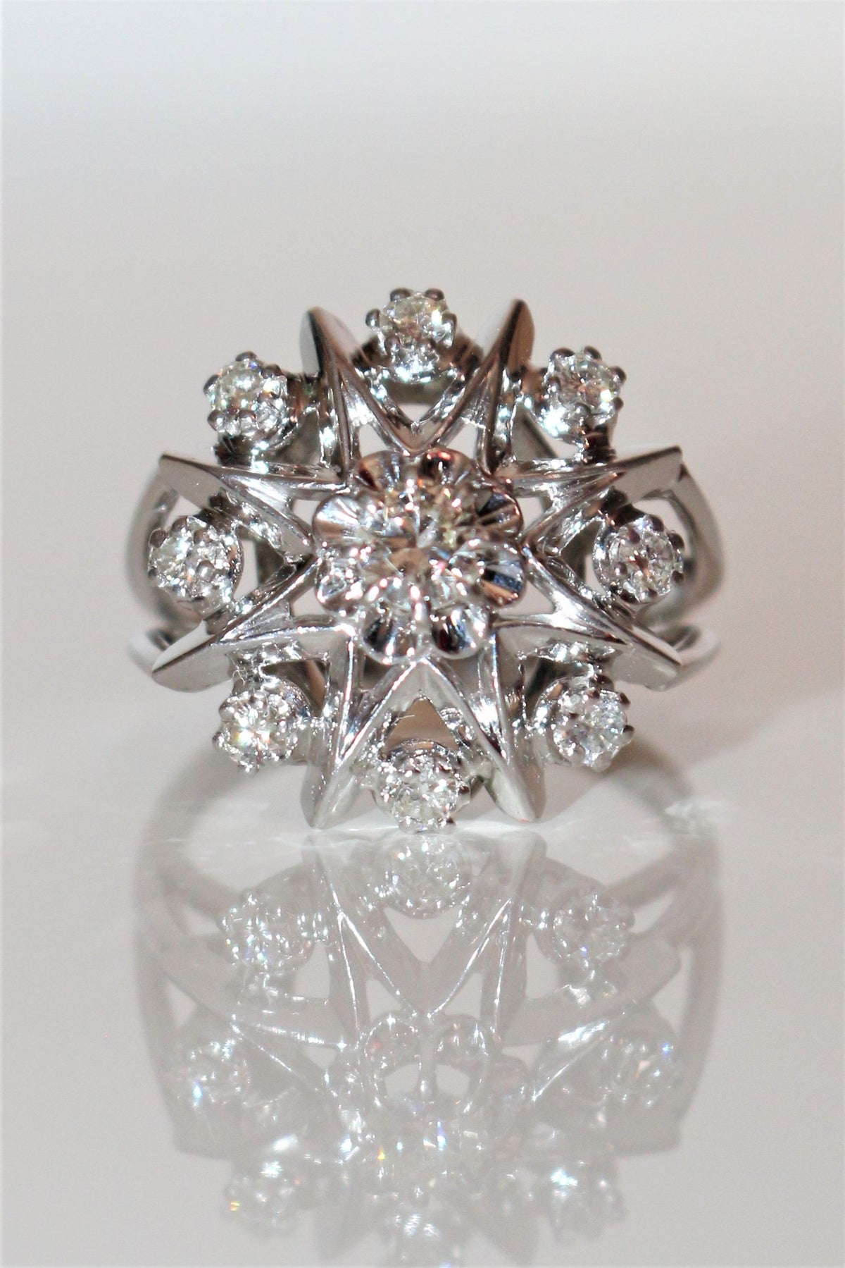 Bague étoile Or Gris Et Diamants