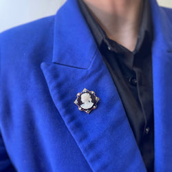 Broche Camée - Or jaune, diamants et perles