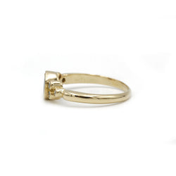 Bague en or jaune, saphir et diamants