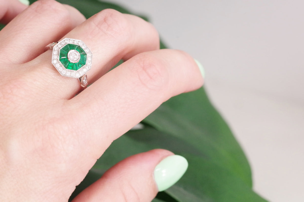 Bague émeraudes diamants en or