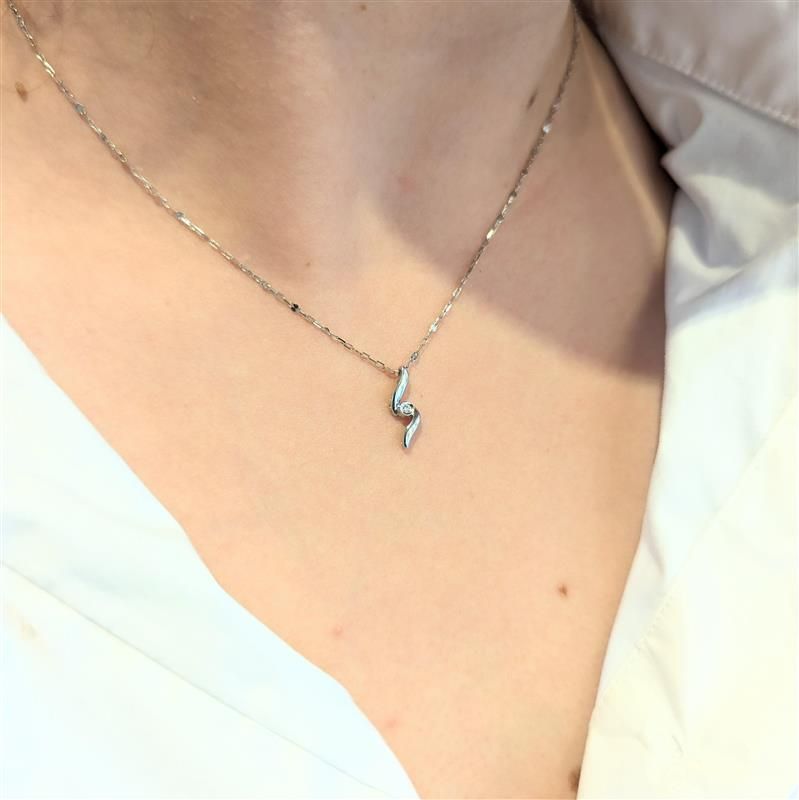 Collier en or blanc et diamant