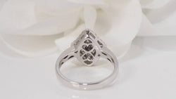 Bague marquise en or blanc et diamants