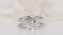 Bague en or blanc et diamant