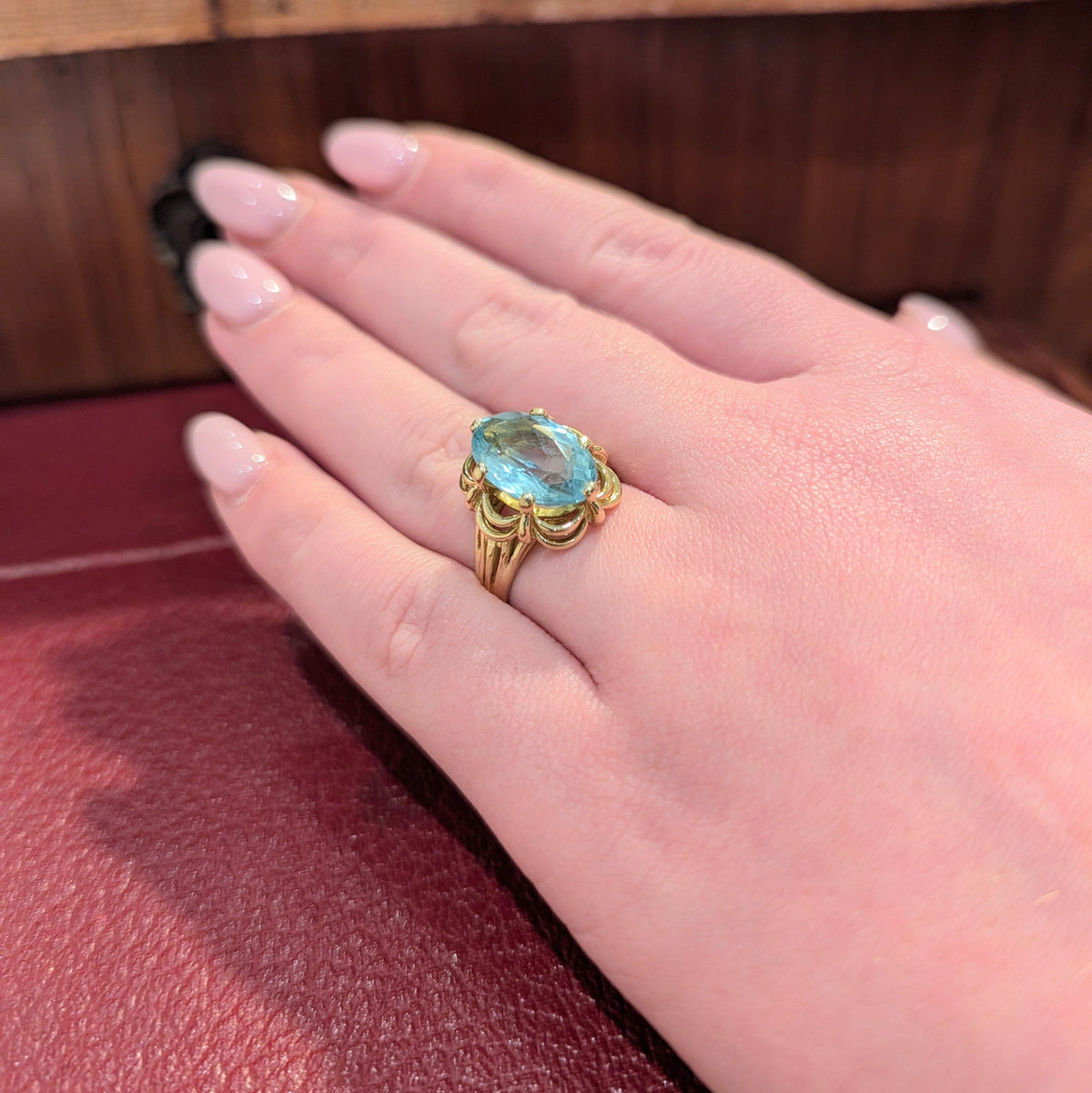 Bague or jaune et aigue-marine