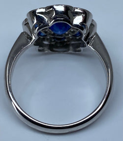 Bague marguerite en or 18 carats en saphirs et diamants