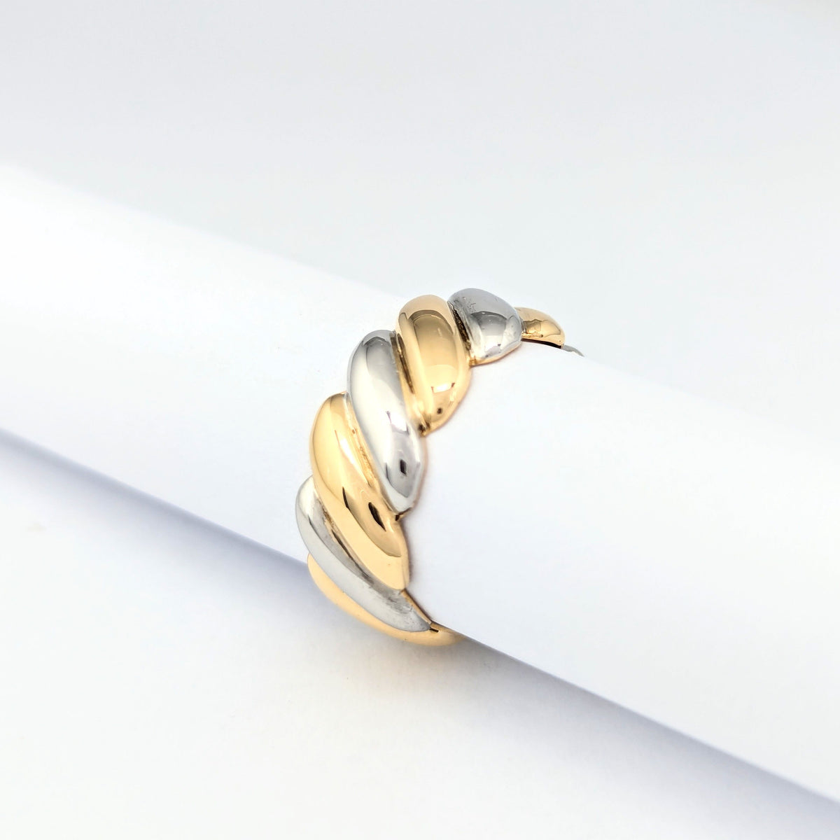 Bague 2 ors