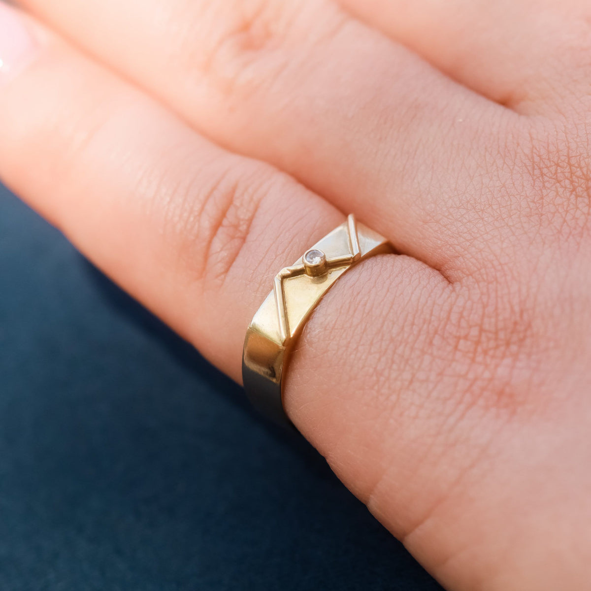 Bague en or jaune et diamant