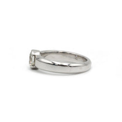 Bague - Or blanc et diamant