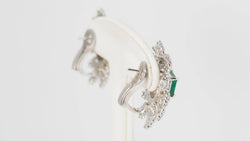 Boucles d'oreilles Clips importantes en or blanc émeraudes et diamants