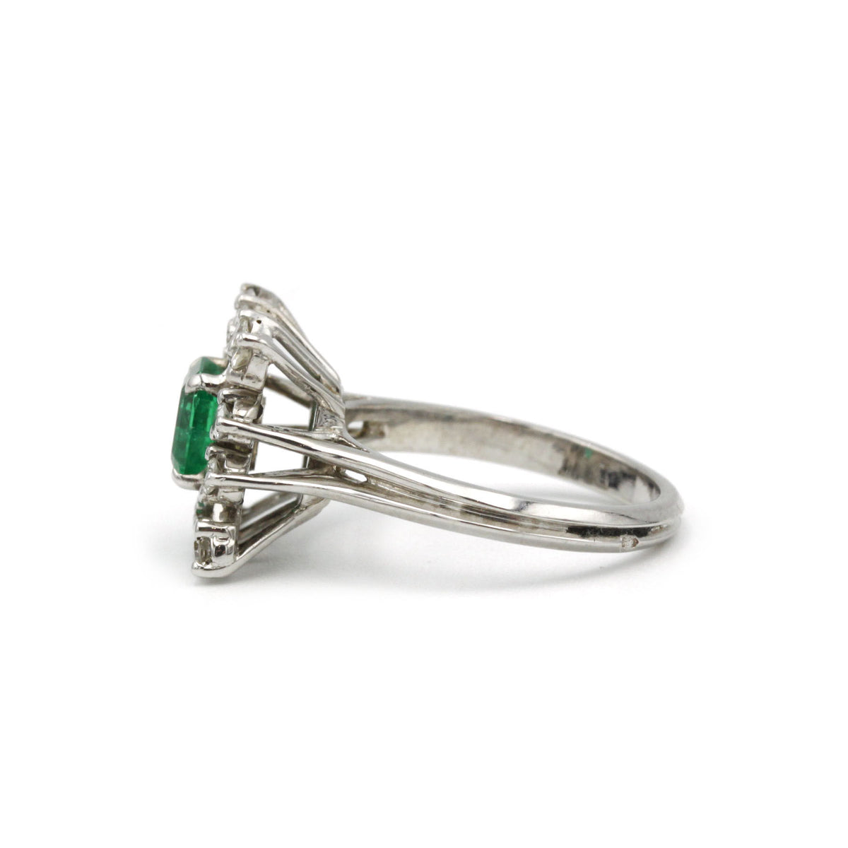 Bague - Or, émeraude & diamants