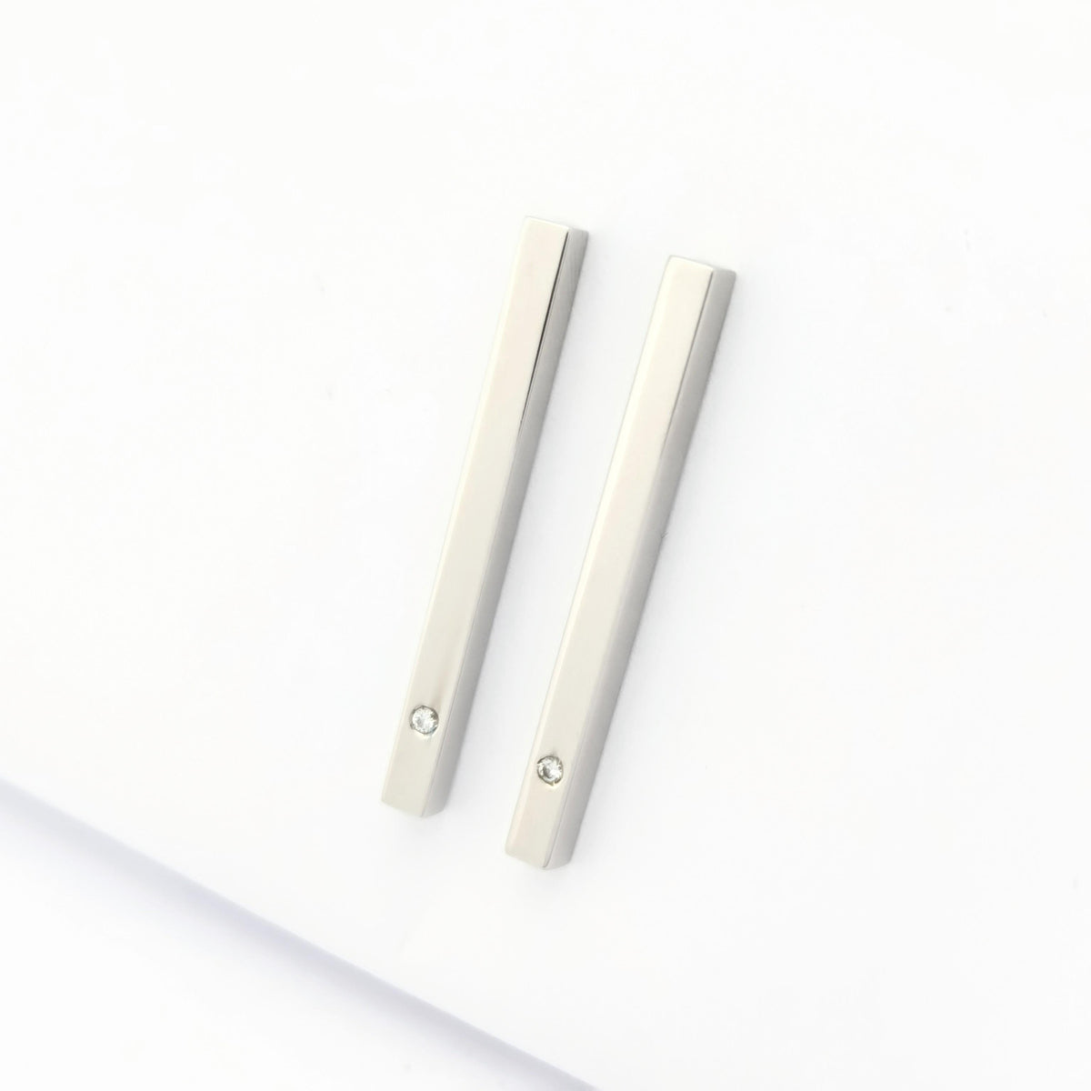 Boucles d'oreilles en or blanc et diamants