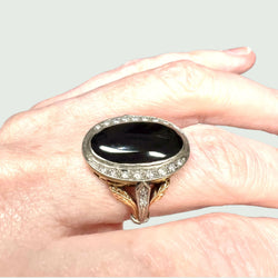 SORTIJA ART DECO ÉPOCA 1930-35 DE DIAMANTES Y ONIX