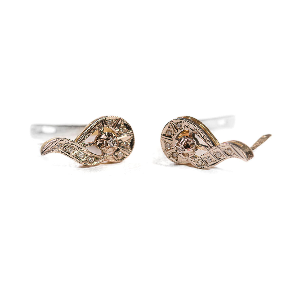 Boucles d'oreilles dormeuses diamants en or jaune et platine