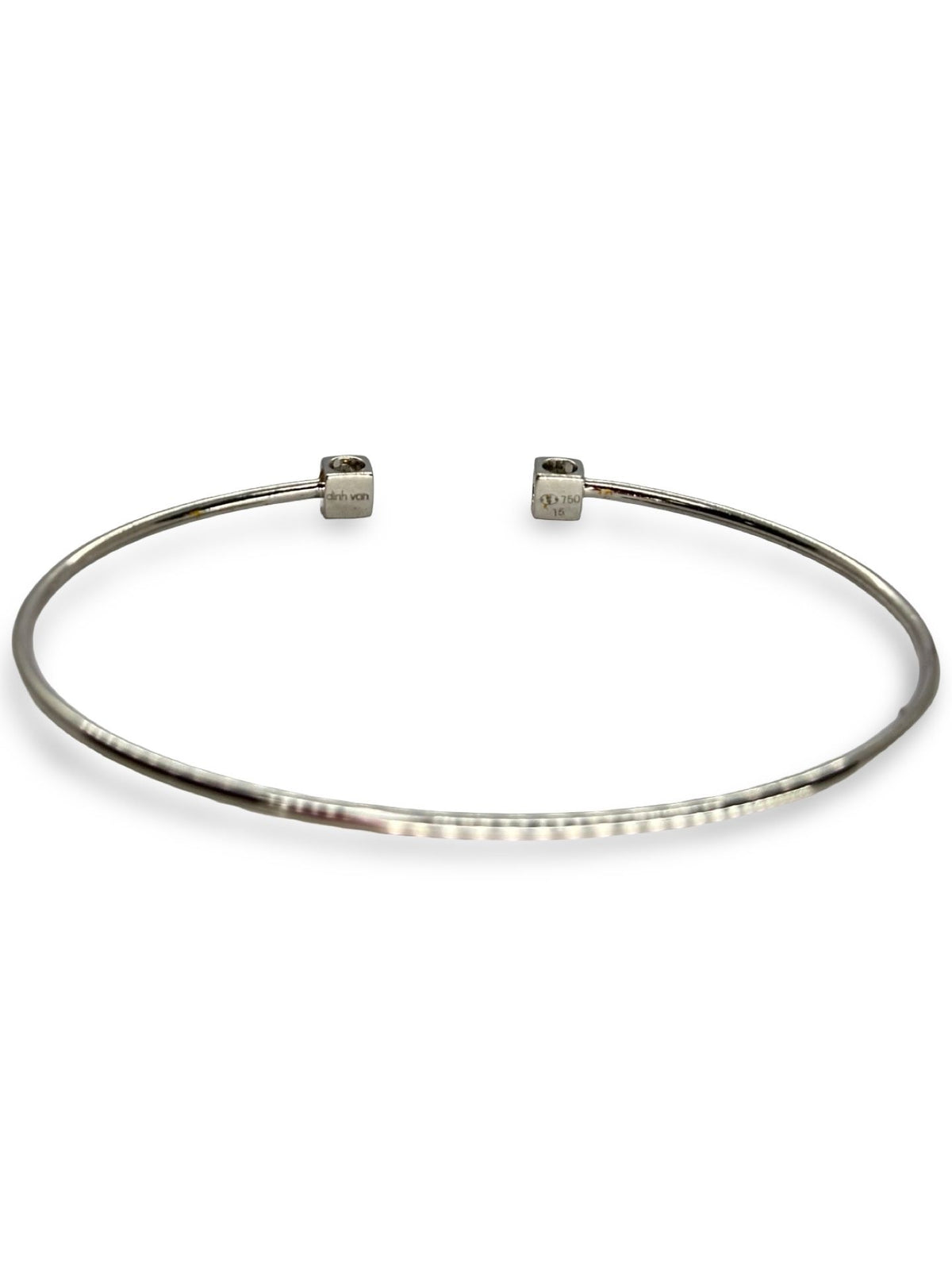 Bracelet Dinh Van "Le Cube" or blanc et diamants 0,24 ct