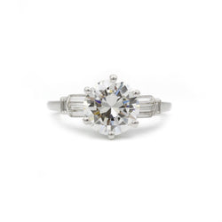 Solitaire accompagné - Diamant de 2,28 carats