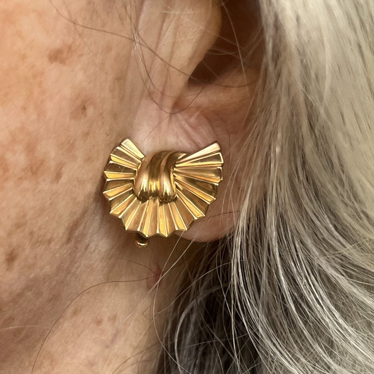 Boucles d'oreilles et broche Éventail en or jaune