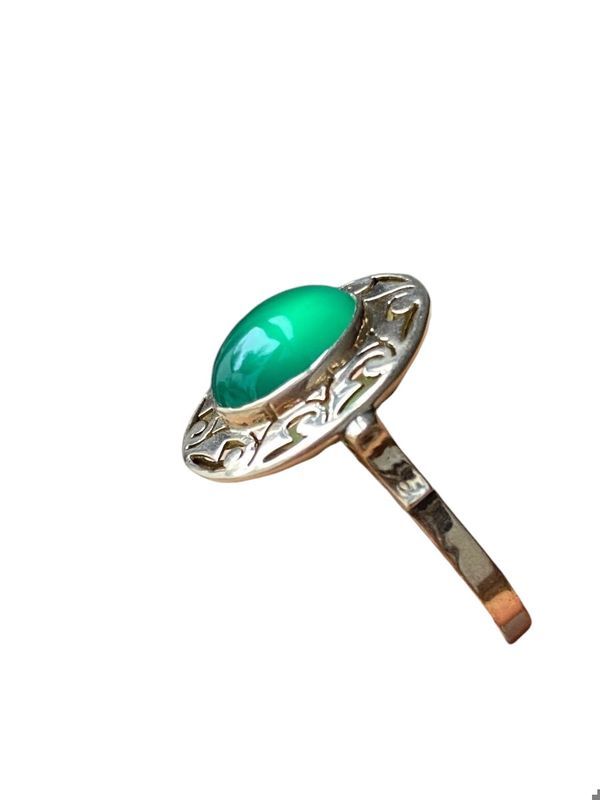Bague en or rose 14k sertie d’une chrysoprase