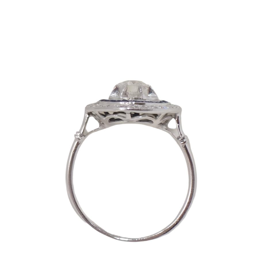 Bague en platine, saphirs et diamants