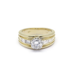 Solitaire accompagné - Diamant de 0,72 Carat