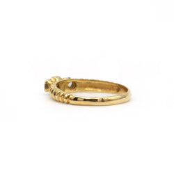 Bague - Or jaune, saphir et diamants