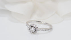 Bague solitaire Messika en or blanc et diamants