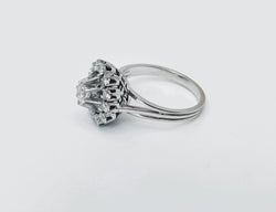 Bague marguerite diamants en or blanc et platine