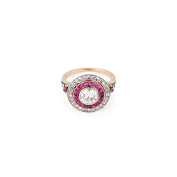 Bague Art Déco en or jaune, rubis et diamants