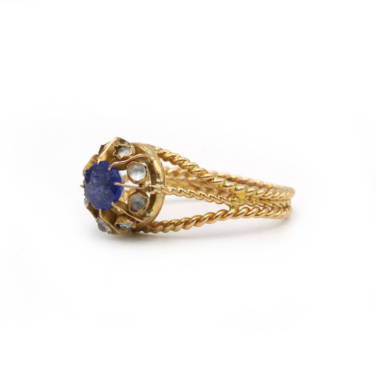 Bague - Or jaune, saphir et diamants