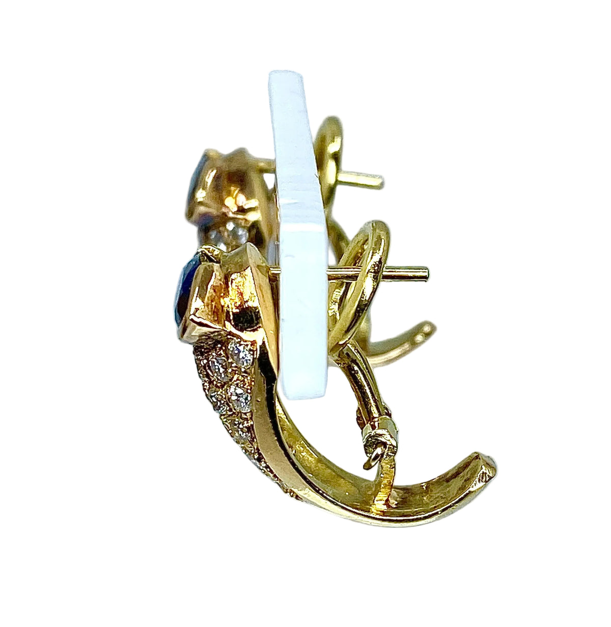 Boucles d'oreilles Clips en or jaune, saphirs et diamants