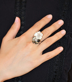Bague Double Fleur nacre et diamants