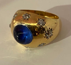 Bague en or 18 carats, saphir cabochon 5.10 ct ceylan non chauffé vers 1940
