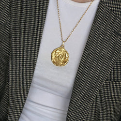 Médaille Astrologique Cancer en or jaune - Castafiore