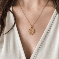 Médaille "Etoile d'amour" en or jaune et rubis - Castafiore