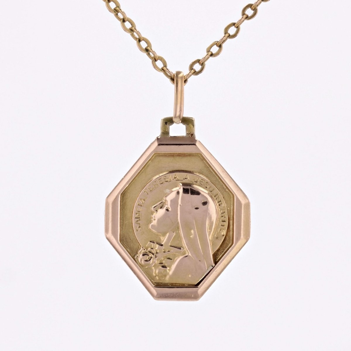 Médaille or rose Sainte Thérèse - Castafiore