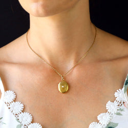 Médaillon en or jaune et perle - Castafiore