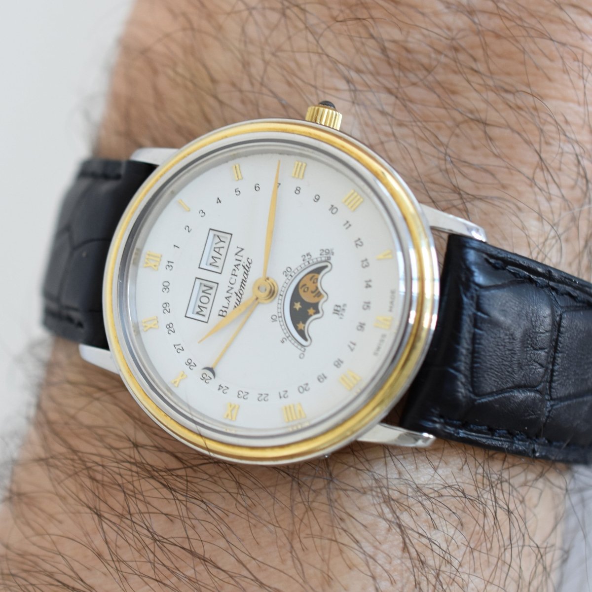 Montre BLANCPAIN "Villeret" en or jaune, acier et cuir - Castafiore