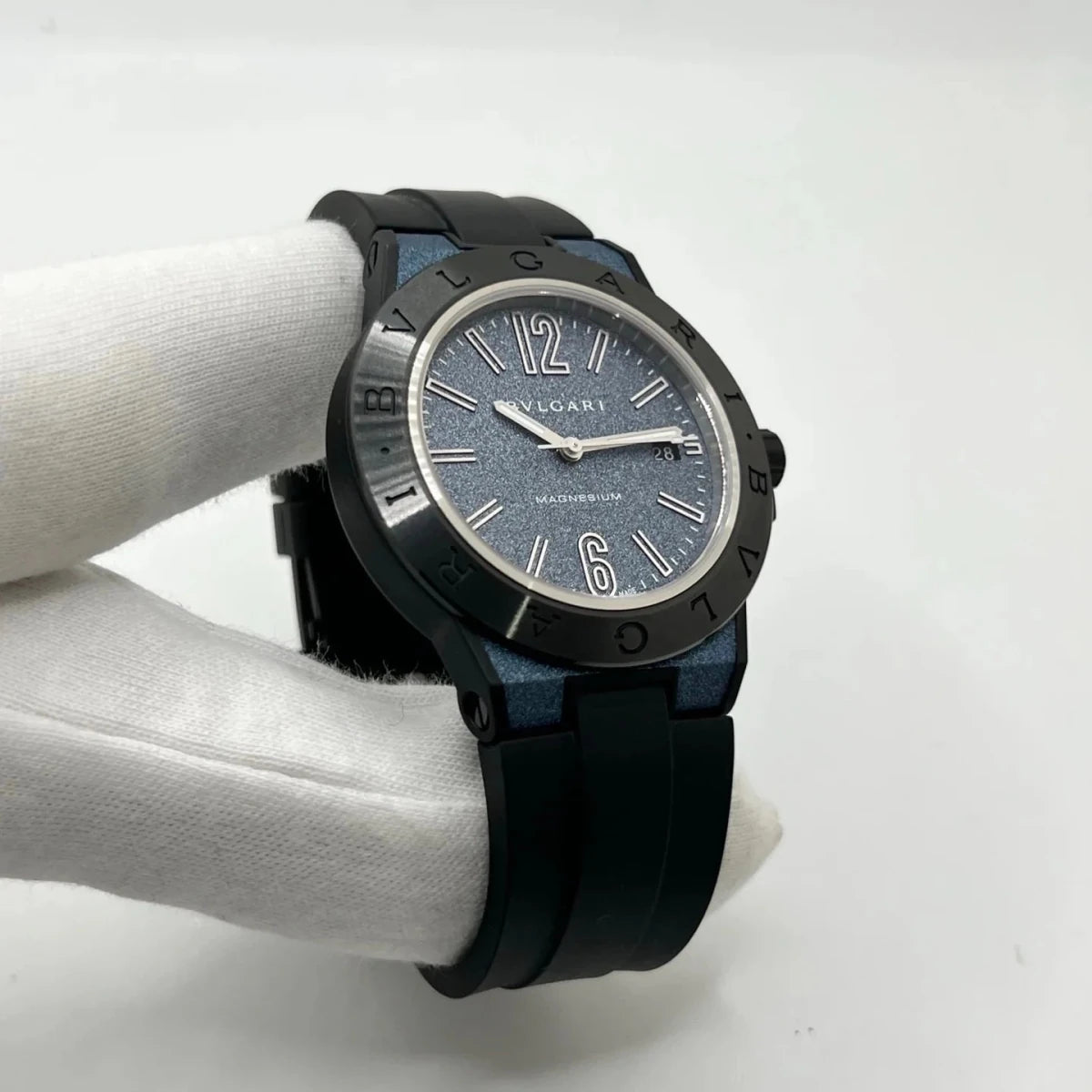 Montre BULGARI "Diagono Magnesium" en caoutchouc - Castafiore
