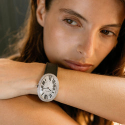Montre CARTIER "Baignoire" XL en or blanc et diamants - Castafiore