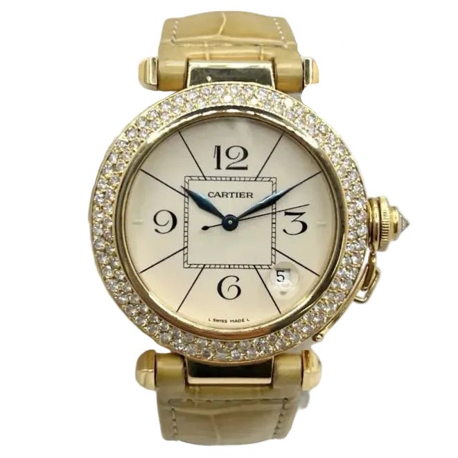 Montre CARTIER "Pasha" en or jaune, or rose, cuir et diamants - Castafiore